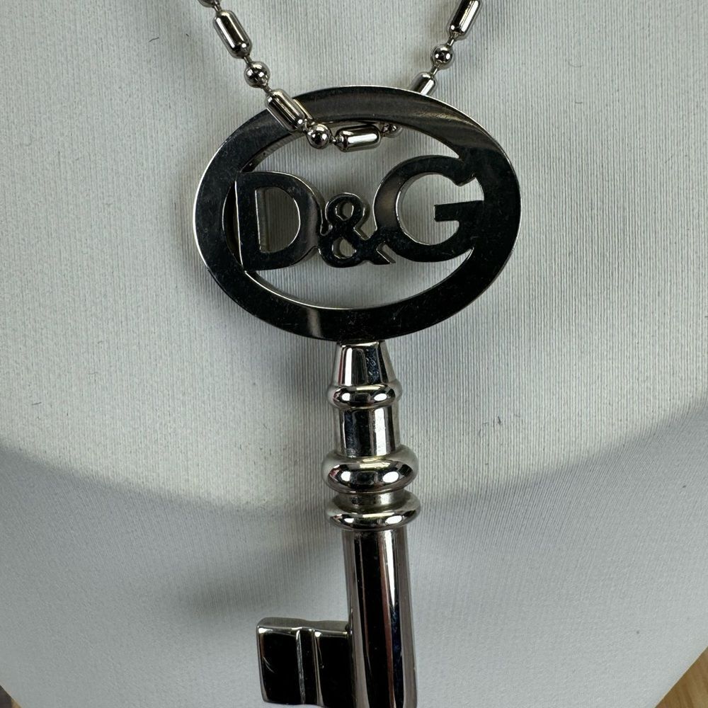 Dolce & Gabbana Steel Single Key Pendant Necklace NIB - Picture 8 of 11
